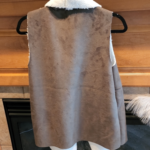 Susina Womens Olive Green Drape Sleeveless Faux Shearling & Faux Suede Vest S - Picture 5 of 6